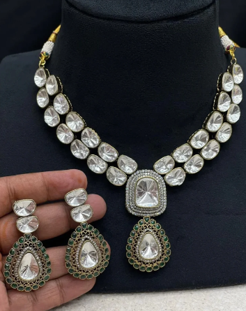 kundan Diamond set