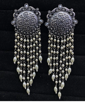 Oxidized Pearl Temple Earing