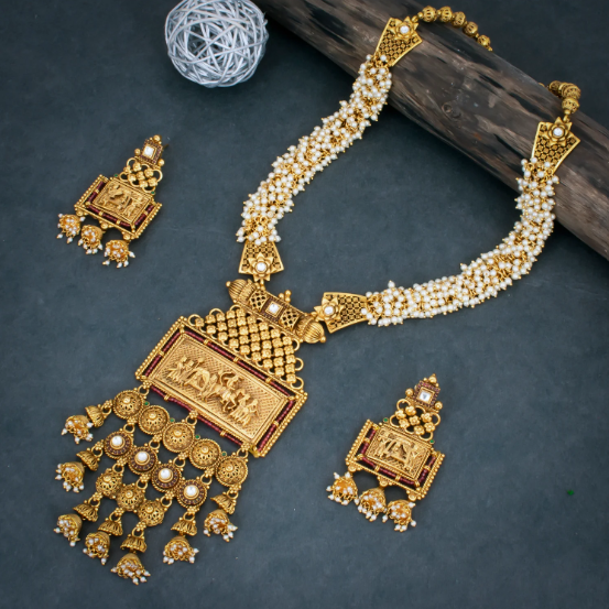 Antique Kundan Jewellery Set