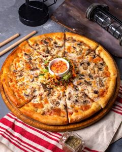 Tandoor Pizza